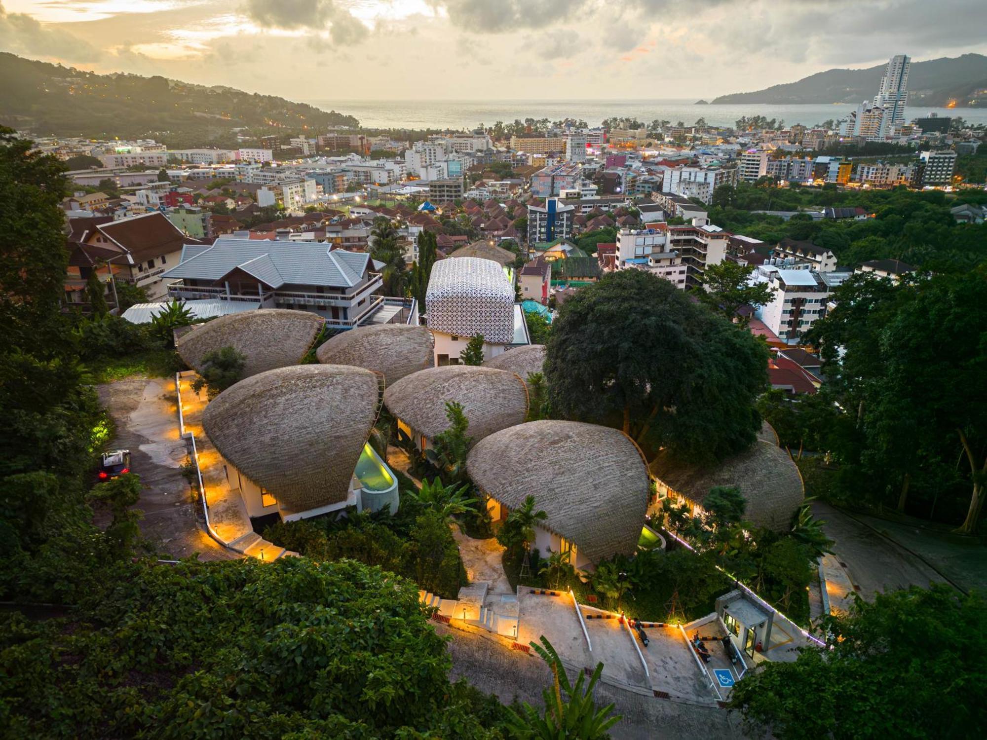 Three Monkeys Villas Patong Exterior photo