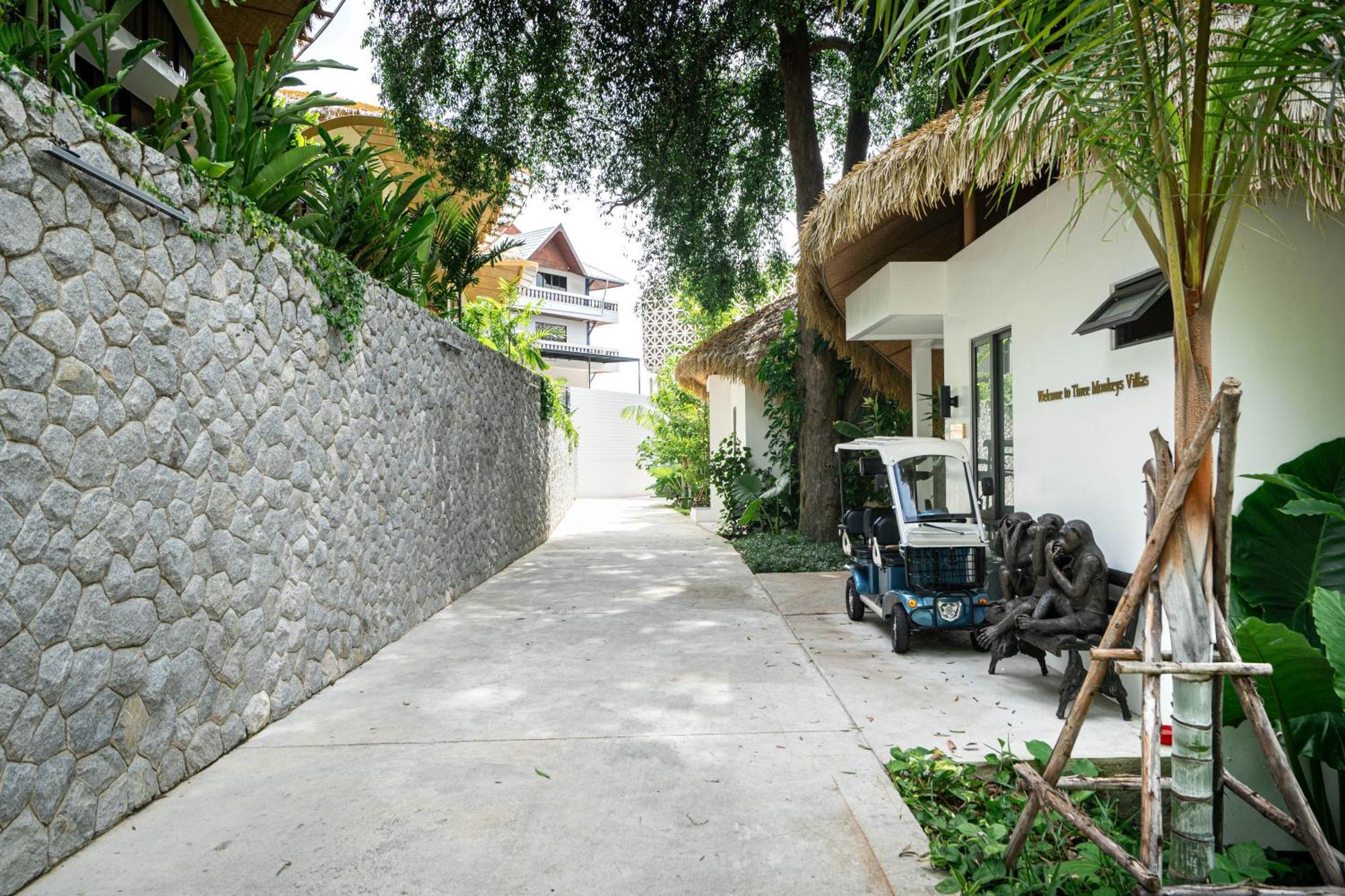 Three Monkeys Villas Patong Room photo